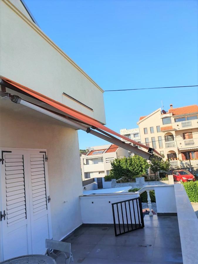 Comfort With Big Balcony - Apartment