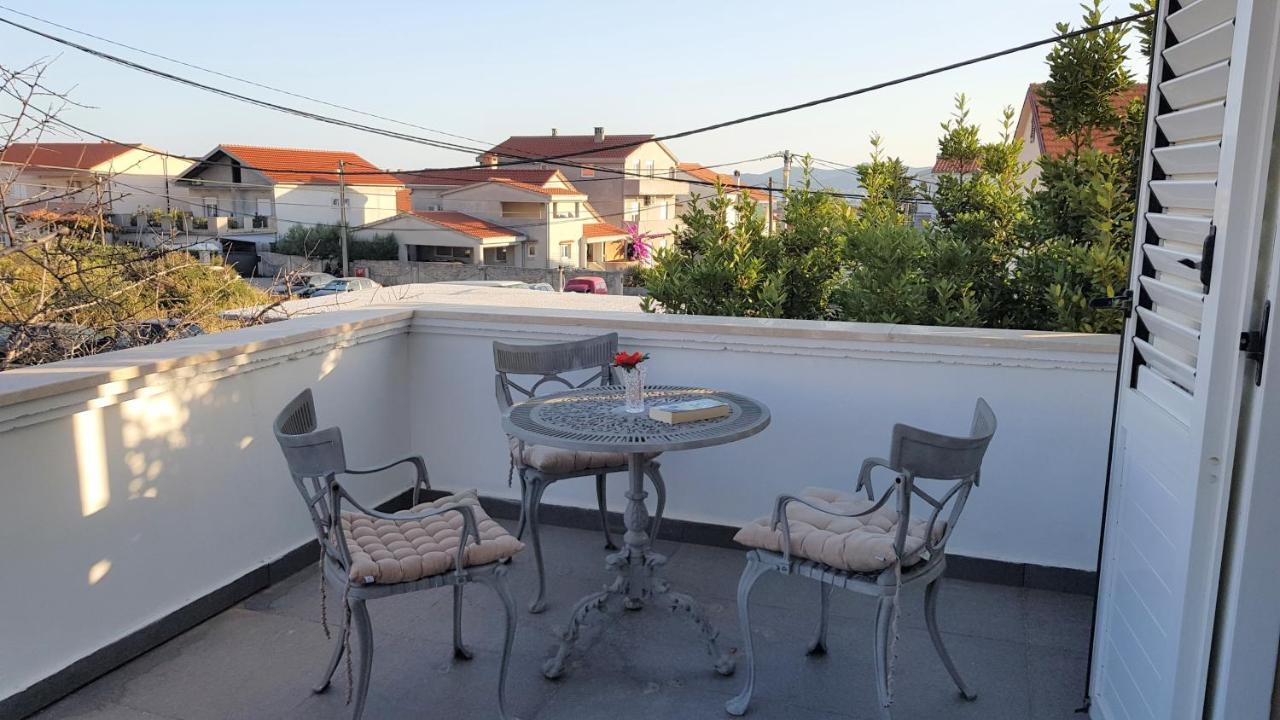 Apartment Comfort With Big Balcony -